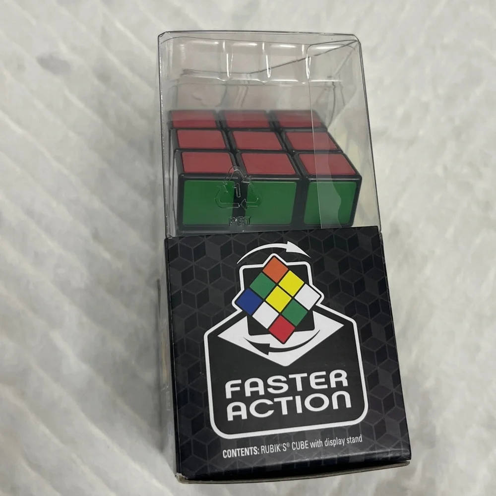 Hasbro Rubik's Cube Puzzle Game Classic Colors‎ NWT toy